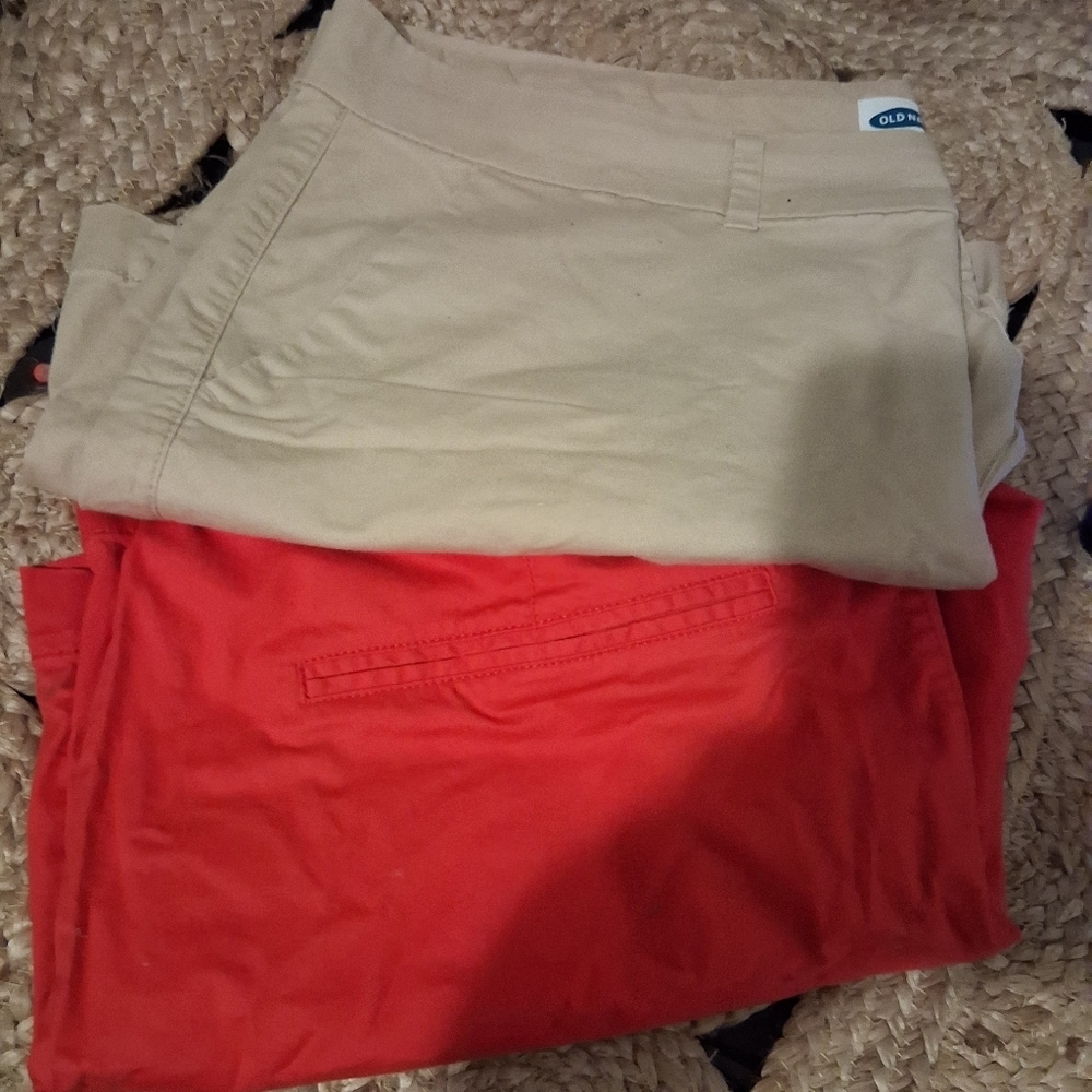 Old Navy K Tan and Red Bottoms